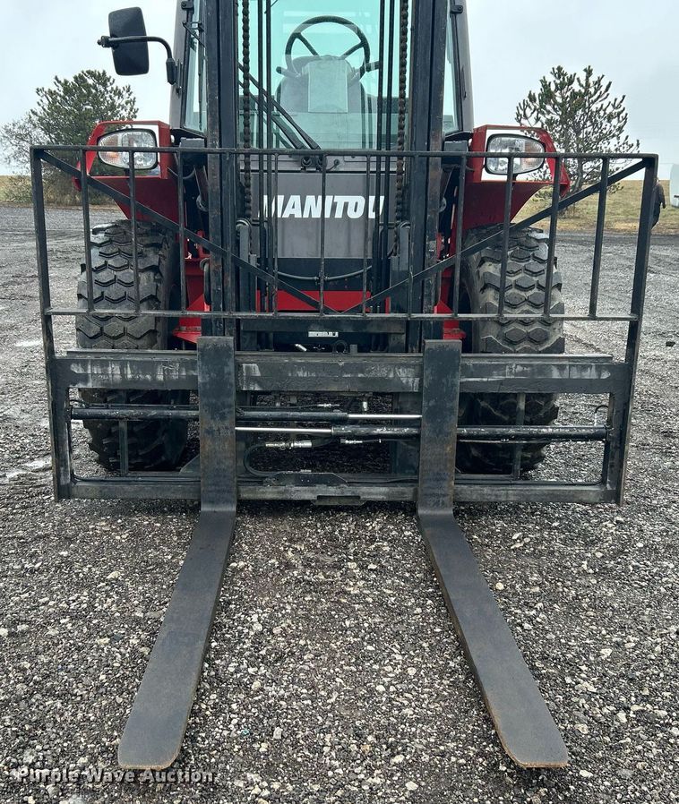 image for item OI9567 2016 Manitou M30-2 forklift