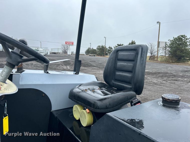 image for item OI9568 2014 Palfinger CR55 forklift