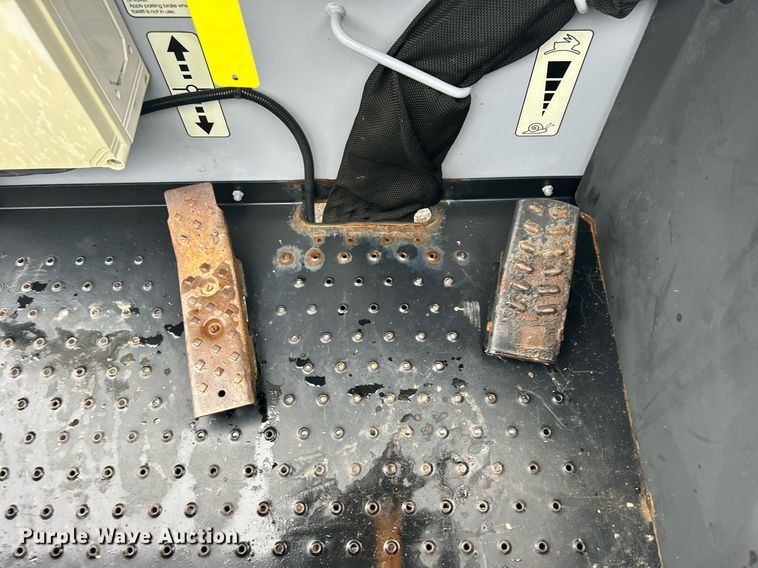 image for item OI9568 2014 Palfinger CR55 forklift