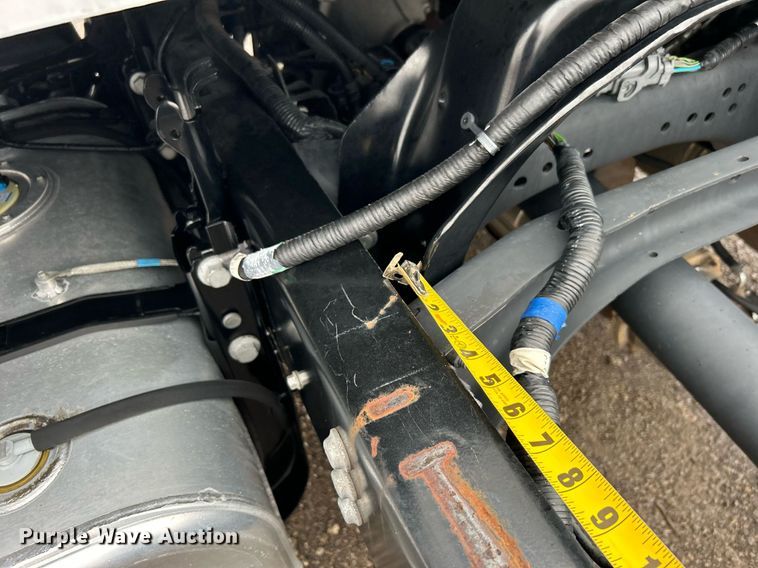 image for item OI9575 2018 Ford  F750 Super Duty truck cab and chassis