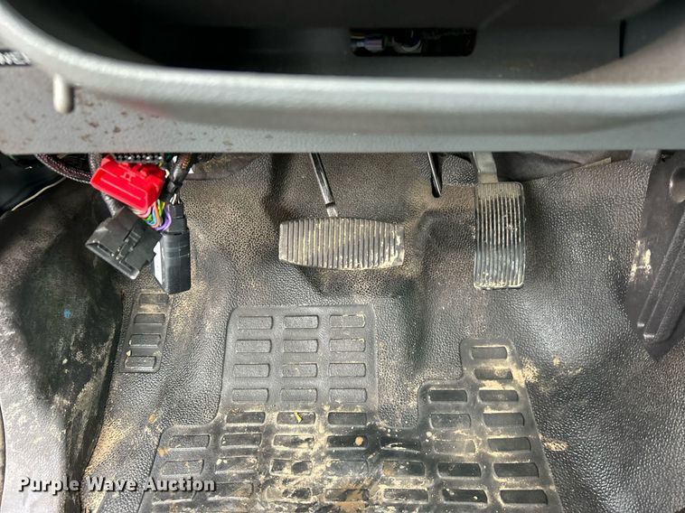 image for item OI9575 2018 Ford  F750 Super Duty truck cab and chassis