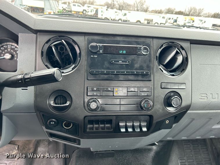 image for item OI9575 2018 Ford  F750 Super Duty truck cab and chassis