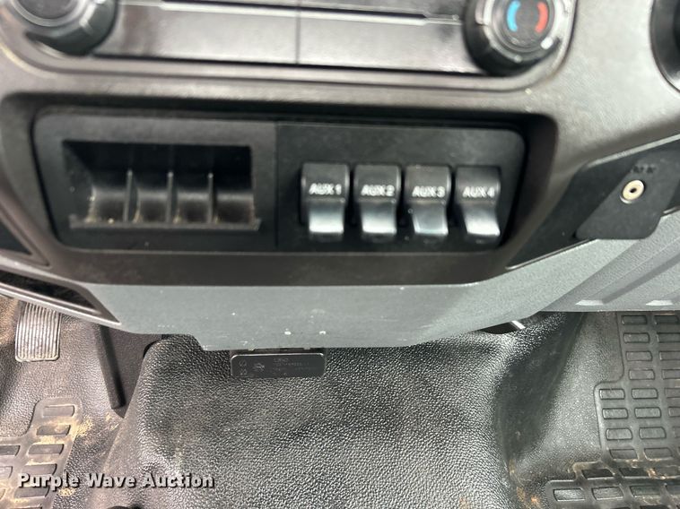 image for item OI9575 2018 Ford  F750 Super Duty truck cab and chassis