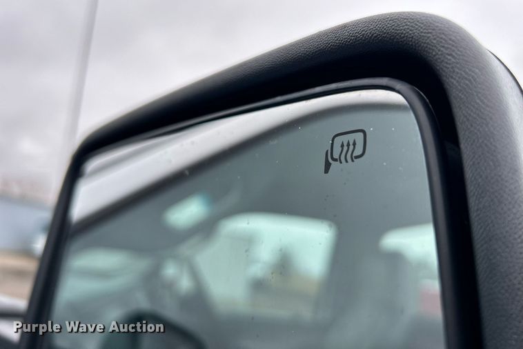 image for item OI9575 2018 Ford  F750 Super Duty truck cab and chassis