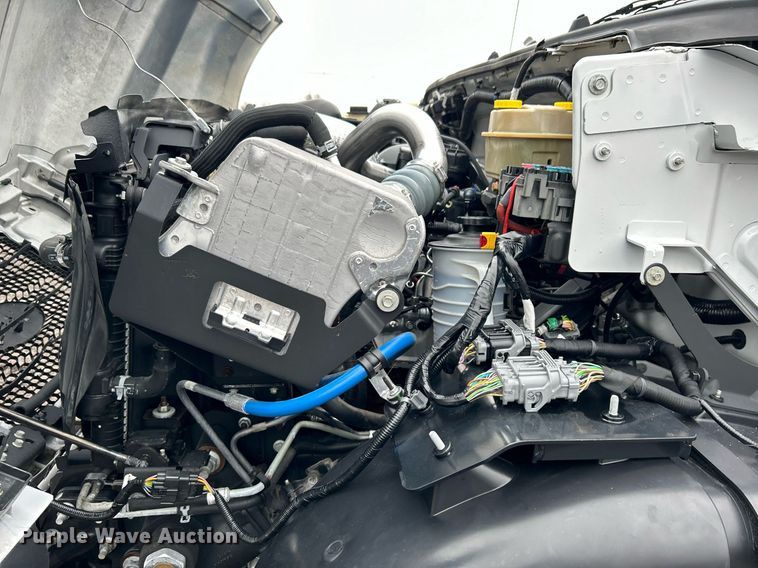 image for item OI9575 2018 Ford  F750 Super Duty truck cab and chassis