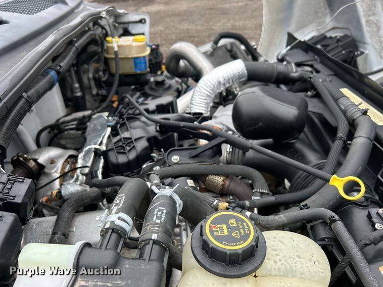 image for item OI9575 2018 Ford  F750 Super Duty truck cab and chassis