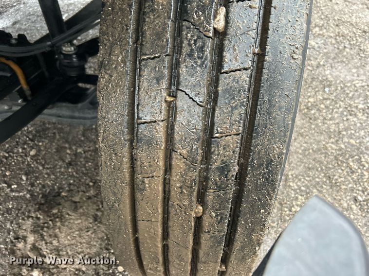 image for item OI9575 2018 Ford  F750 Super Duty truck cab and chassis