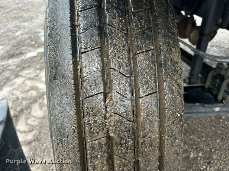 image for item OI9575 2018 Ford  F750 Super Duty truck cab and chassis