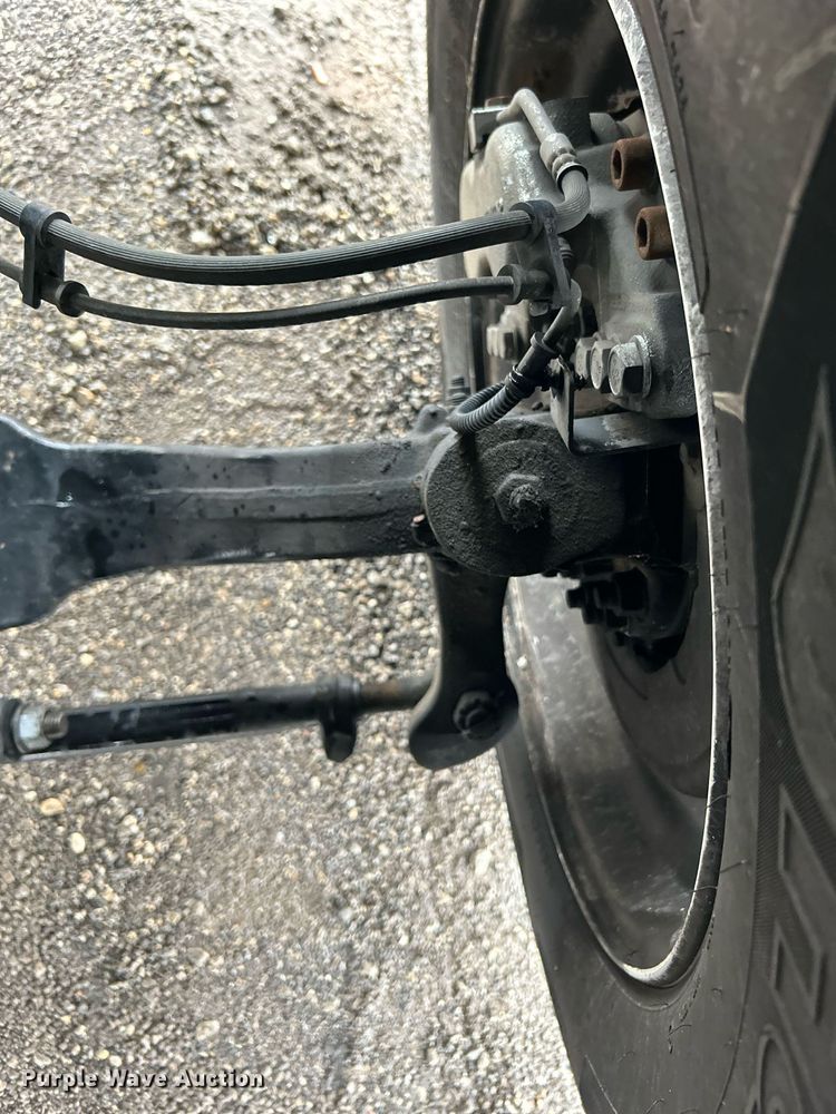 image for item OI9575 2018 Ford  F750 Super Duty truck cab and chassis