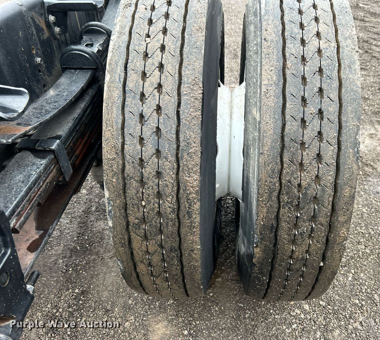 image for item OI9575 2018 Ford  F750 Super Duty truck cab and chassis