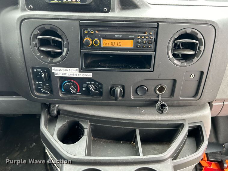 image for item OI9577 2013 Ford E350 shuttle bus