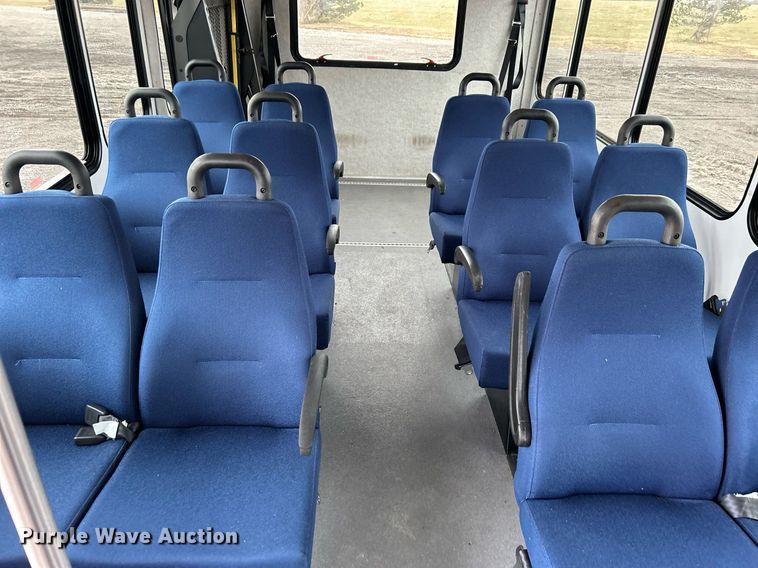 image for item OI9577 2013 Ford E350 shuttle bus