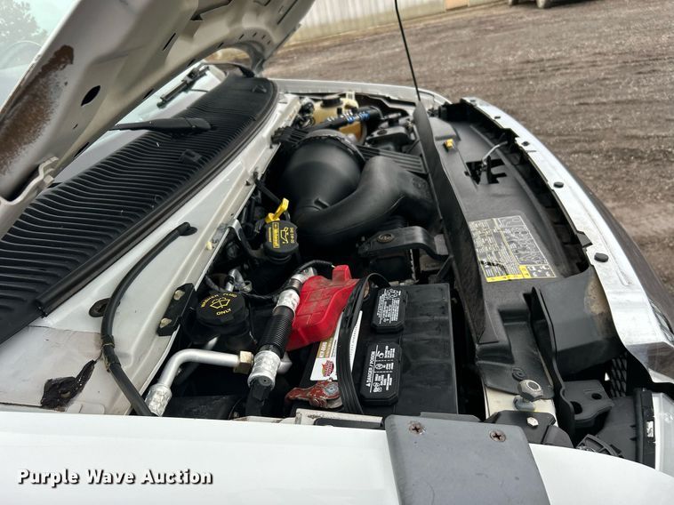 image for item OI9577 2013 Ford E350 shuttle bus