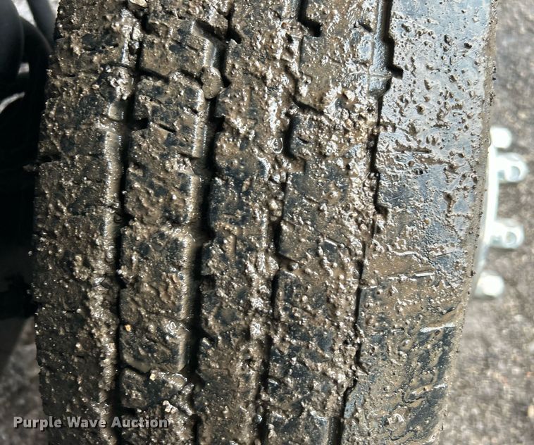 image for item OI9577 2013 Ford E350 shuttle bus