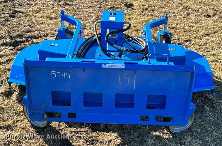 image for item OJ9417 2023 TopCat SSM72-S skid steer finish mower