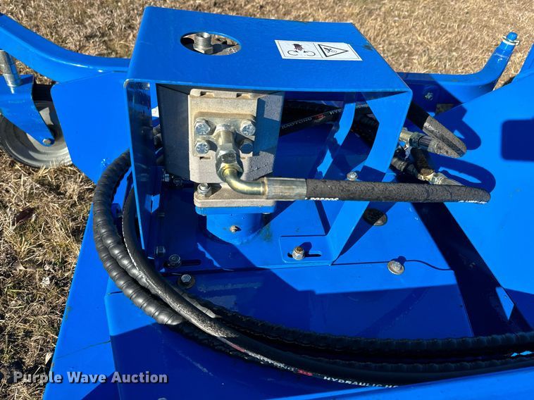 image for item OJ9417 2023 TopCat SSM72-S skid steer finish mower