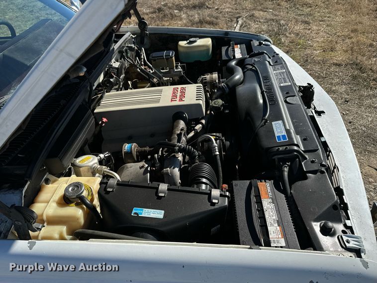 image for item OJ9421 1994 GMC Sierra C1500 pickup truck