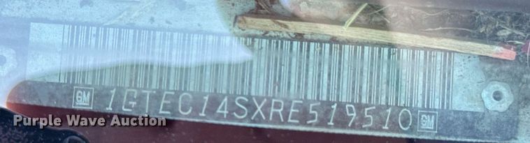 image for item OJ9421 1994 GMC Sierra C1500 pickup truck