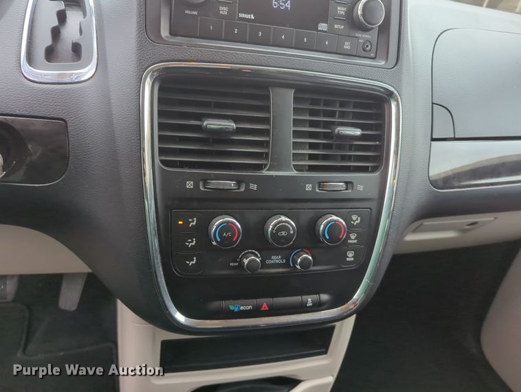 image for item OL9177 2016 Dodge  Grand Caravan van