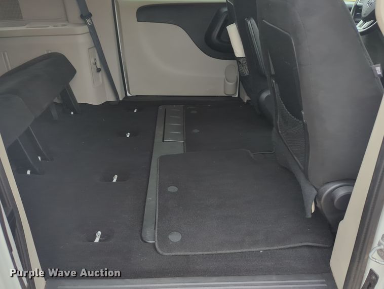 image for item OL9177 2016 Dodge  Grand Caravan van