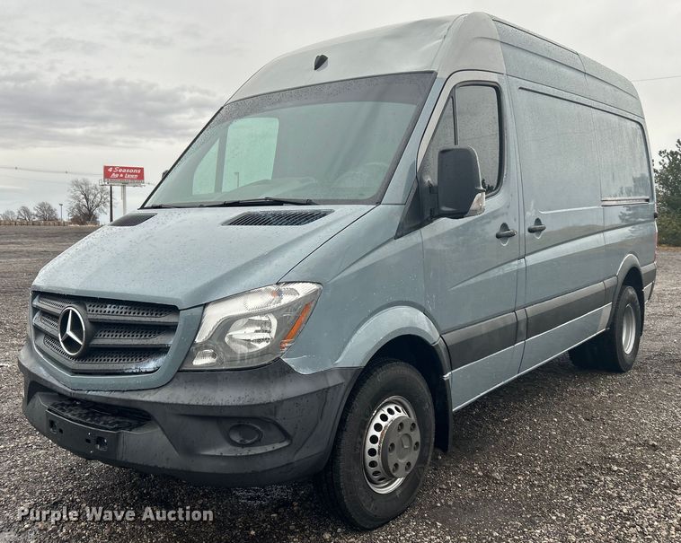 image for item OM9226 2014 Mercedes Benz  Sprinter  van