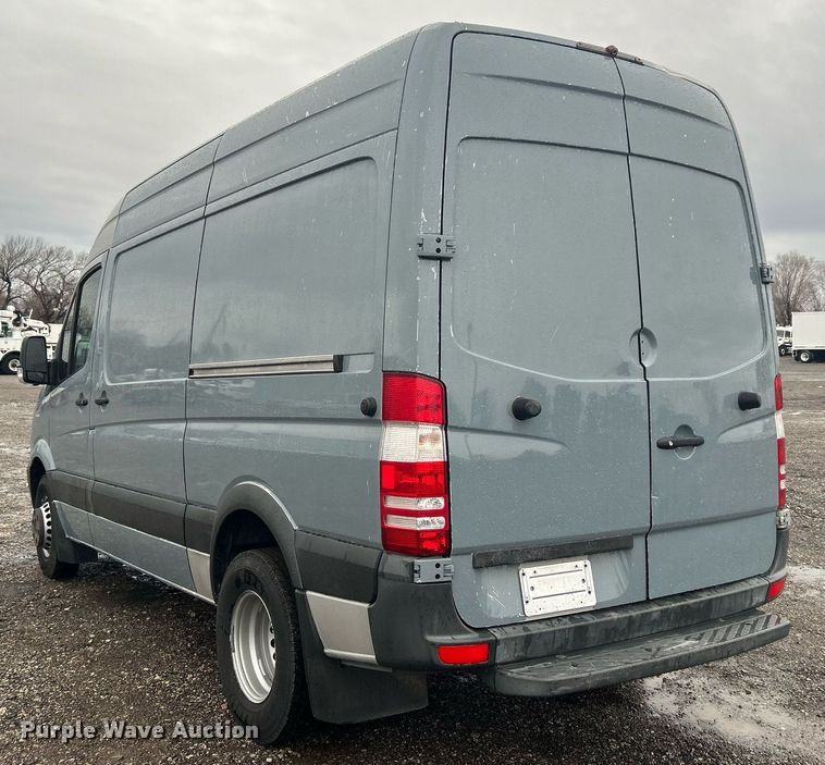 image for item OM9226 2014 Mercedes Benz  Sprinter  van