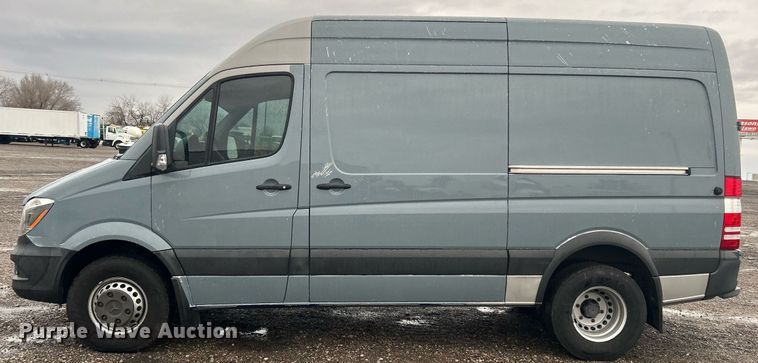 image for item OM9226 2014 Mercedes Benz  Sprinter  van