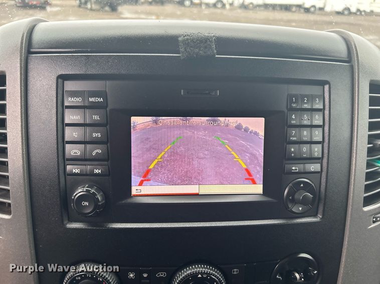 image for item OM9226 2014 Mercedes Benz  Sprinter  van