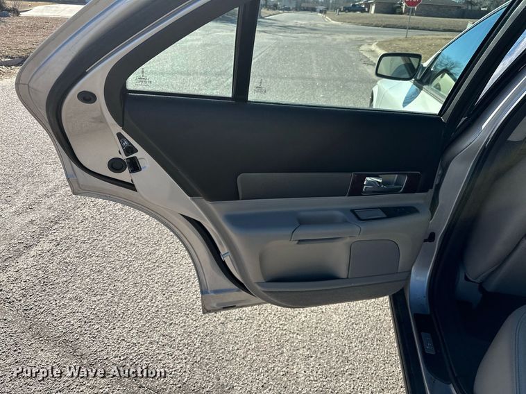 image for item OM9753 2003 Lincoln  LS 