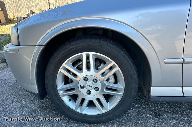 image for item OM9753 2003 Lincoln  LS 