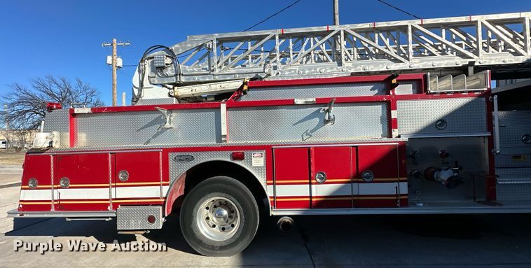 image for item OM9765 1988 Emergency One Hurricane  Ladder truck