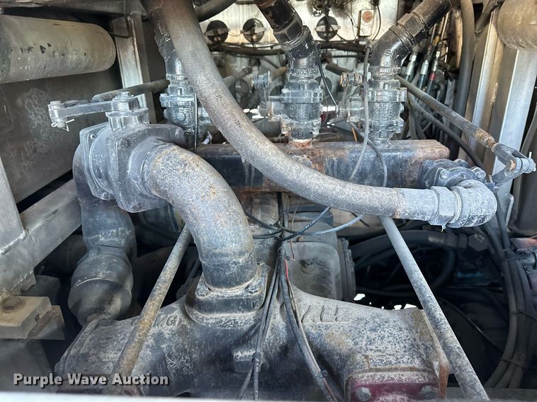 image for item OM9765 1988 Emergency One Hurricane  Ladder truck