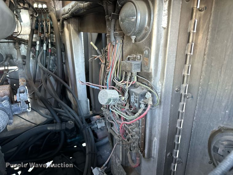 image for item OM9765 1988 Emergency One Hurricane  Ladder truck