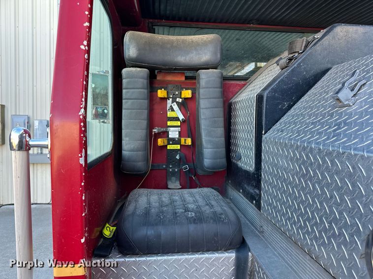 image for item OM9765 1988 Emergency One Hurricane  Ladder truck