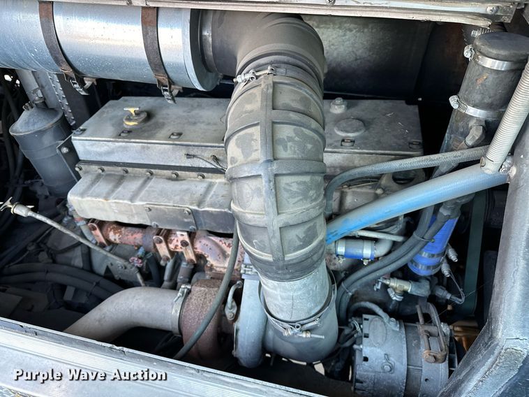 image for item OM9765 1988 Emergency One Hurricane  Ladder truck