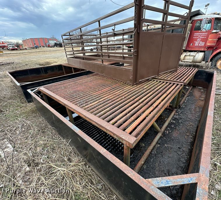 image for item OM9773 (3) barrel racks 