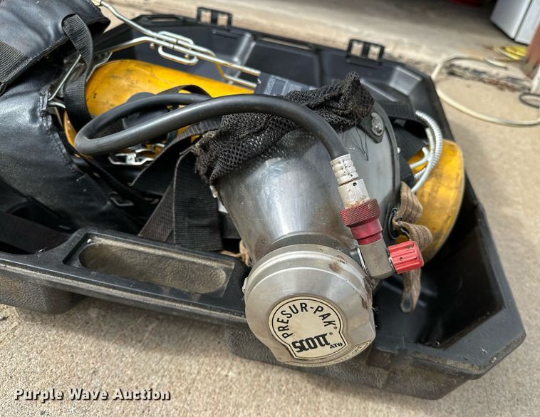 image for item OM9778 (2) Scott Air-Pak SCBA