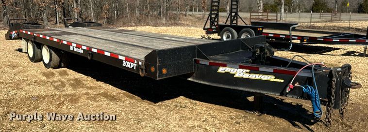 image for item OM9805 2007 Eager Beaver 20XPT equipment trailer