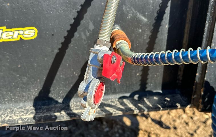 image for item OM9805 2007 Eager Beaver 20XPT equipment trailer