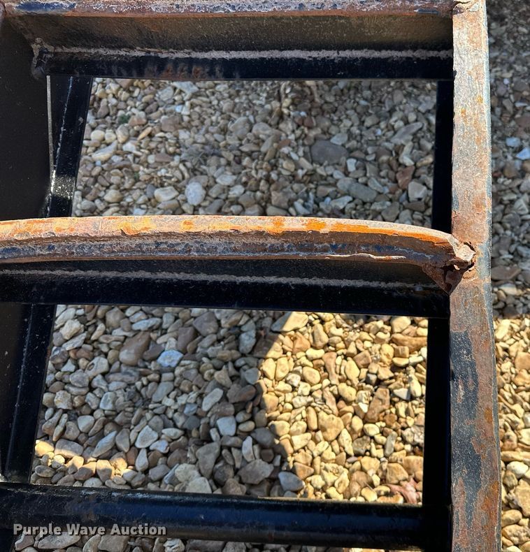 image for item OM9805 2007 Eager Beaver 20XPT equipment trailer