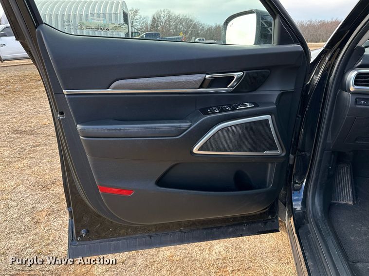 image for item OM9818 2021 Kia Telluride SUV