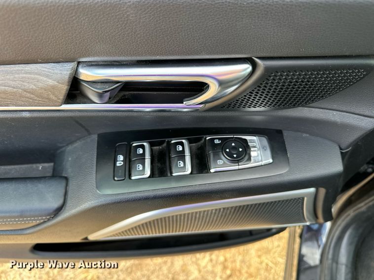 image for item OM9818 2021 Kia Telluride SUV