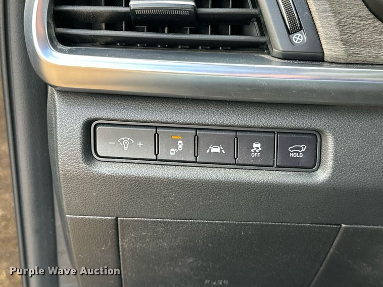 image for item OM9818 2021 Kia Telluride SUV