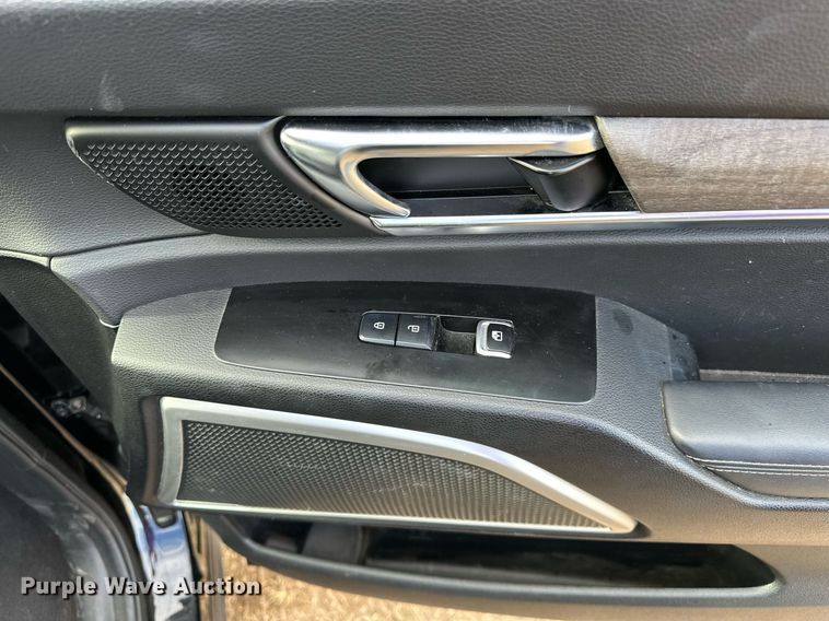 image for item OM9818 2021 Kia Telluride SUV