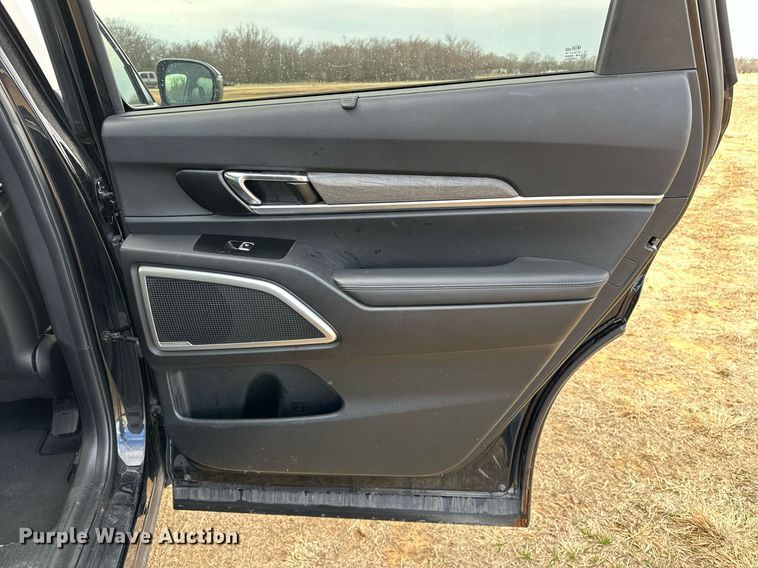 image for item OM9818 2021 Kia Telluride SUV