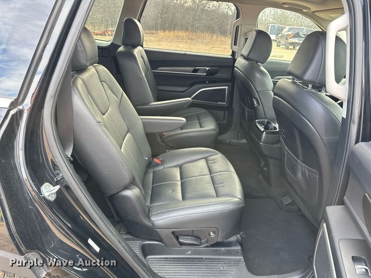 image for item OM9818 2021 Kia Telluride SUV