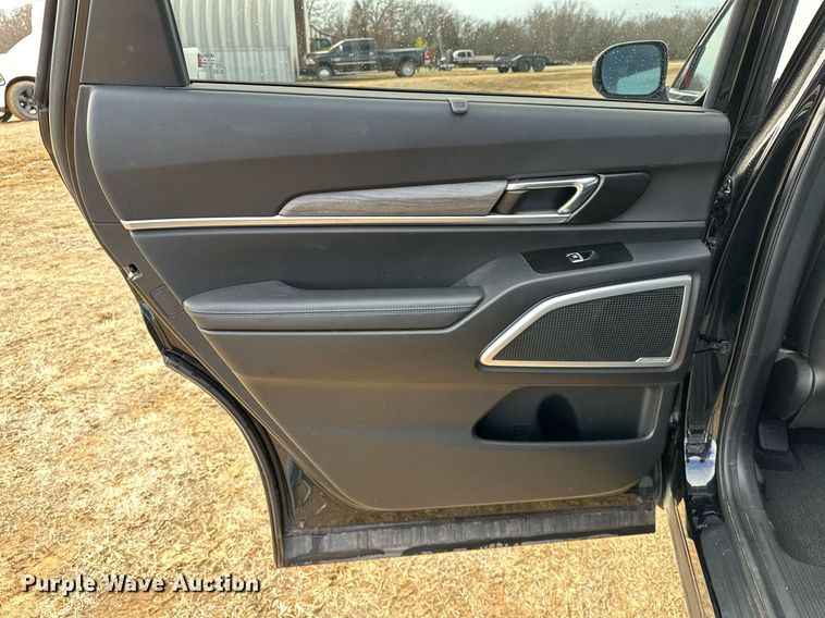 image for item OM9818 2021 Kia Telluride SUV