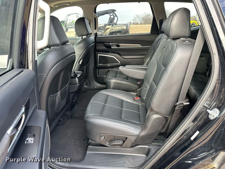 image for item OM9818 2021 Kia Telluride SUV
