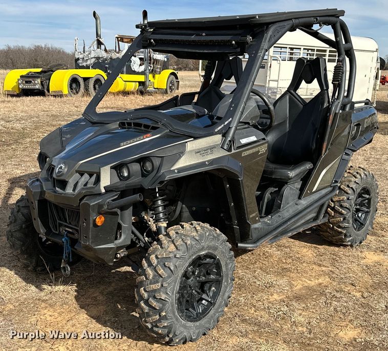image for item OM9822 2019 Can-Am Commander XT 1000R utility vehicle