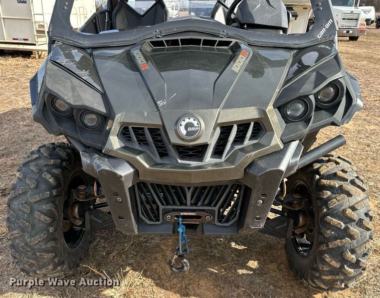 image for item OM9822 2019 Can-Am Commander XT 1000R utility vehicle